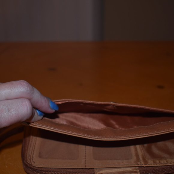 Wallet - Picture 5 of 5